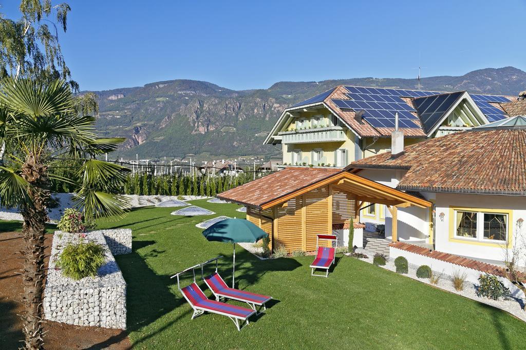 Hotel Unterrain Appiano Sulla Strada Del Vino Esterno foto
